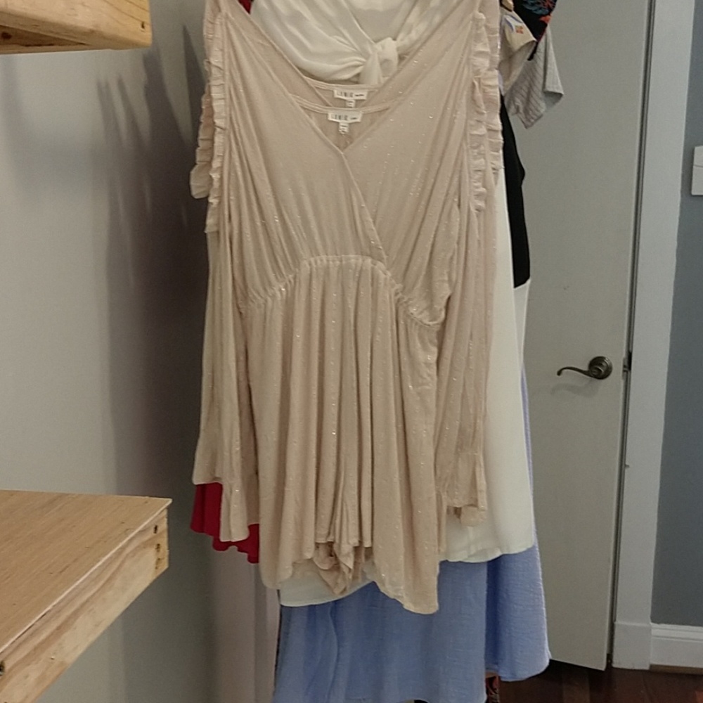 Long sleeve cold-shoulder romper